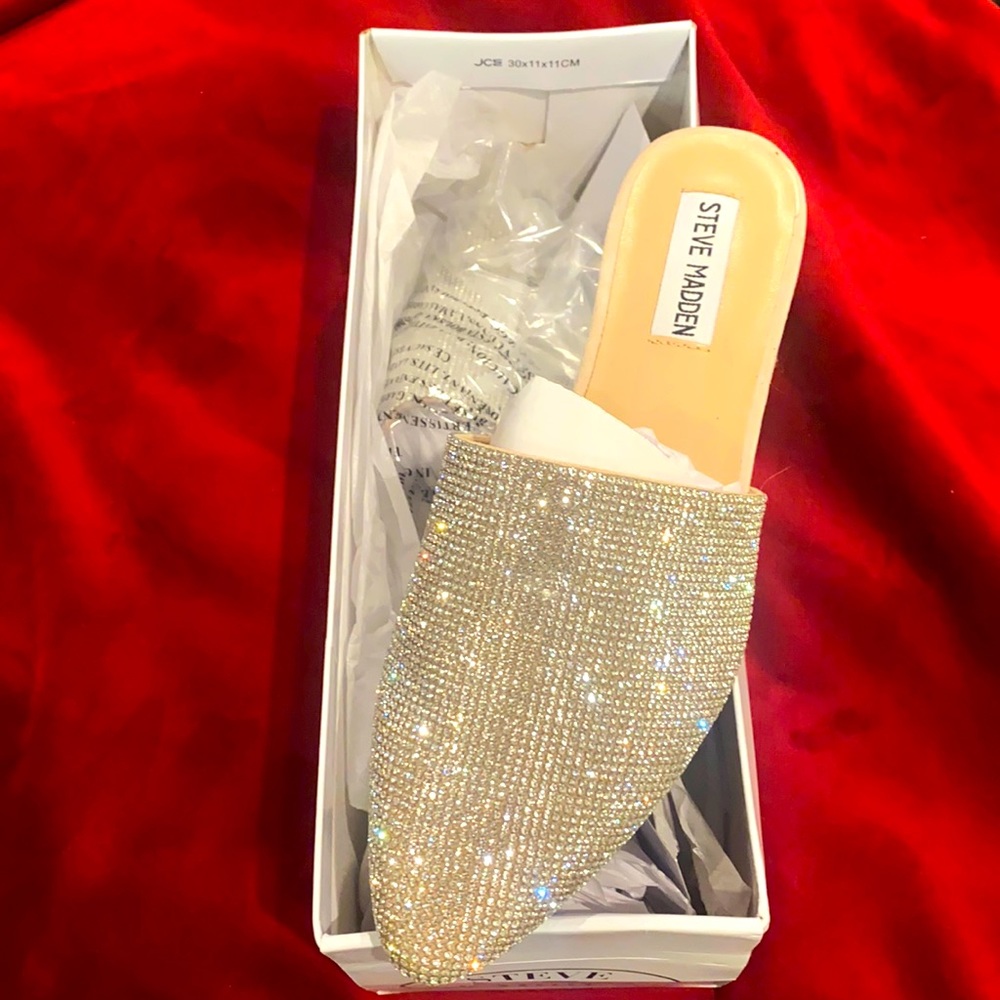 Steve Madden rhinestone slide on flats, new